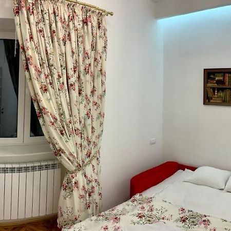 Victoria Luxury Apartment 11 Бухарест Экстерьер фото