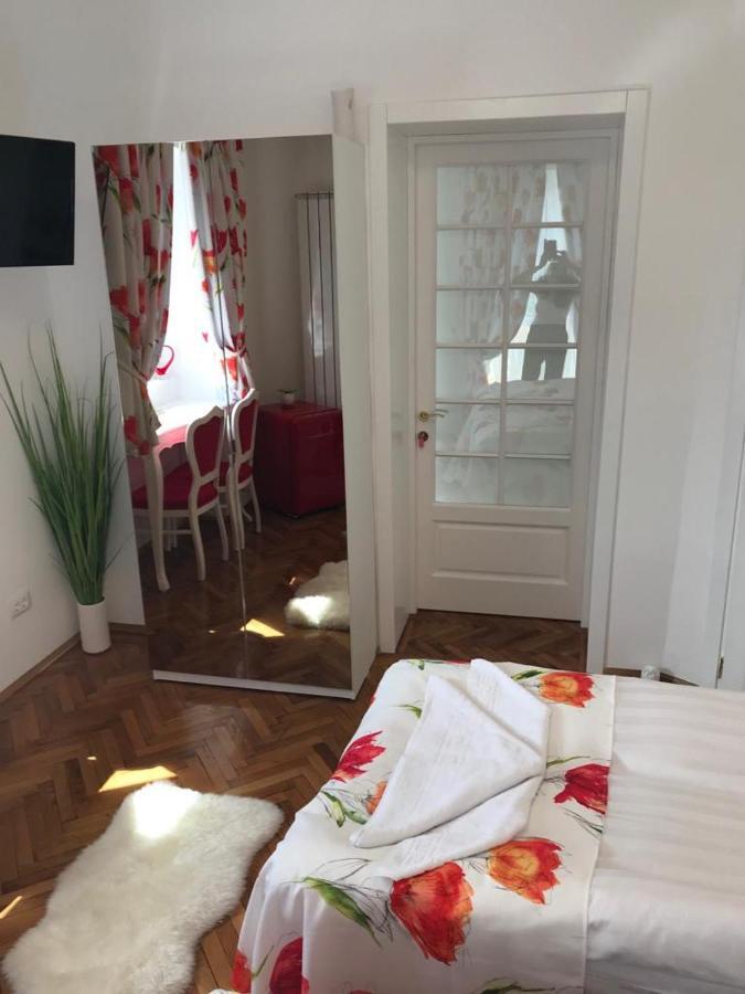 Victoria Luxury Apartment 11 Бухарест Экстерьер фото